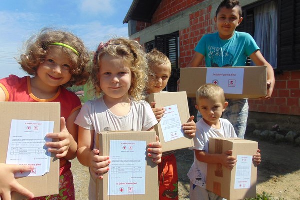 Uručena donacija hrane i higijenskih potrepština za djecu do 4 godine 